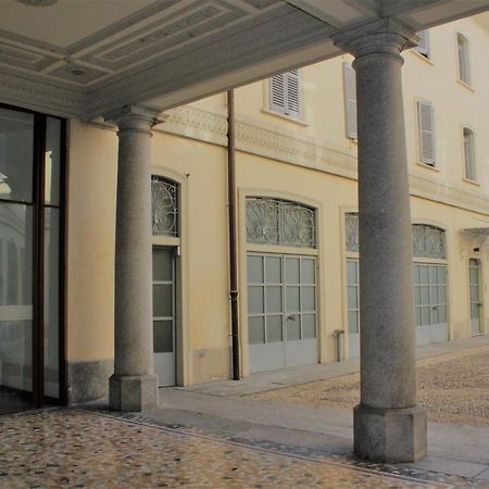 Palazzo Della Torre Elegant Apartment In Como Exteriör bild