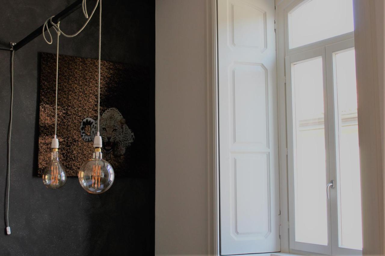 Palazzo Della Torre Elegant Apartment In Como Exteriör bild