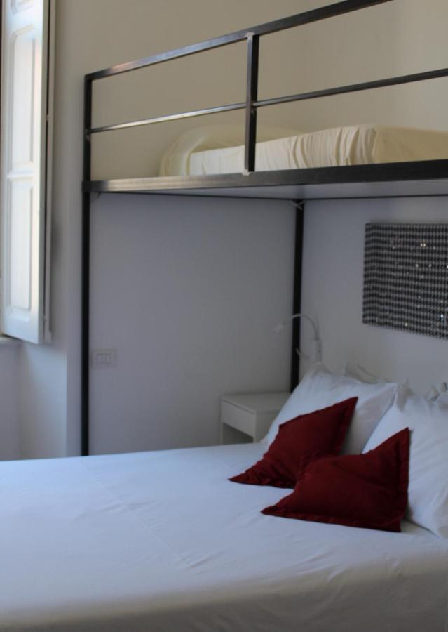 Palazzo Della Torre Elegant Apartment In Como Exteriör bild
